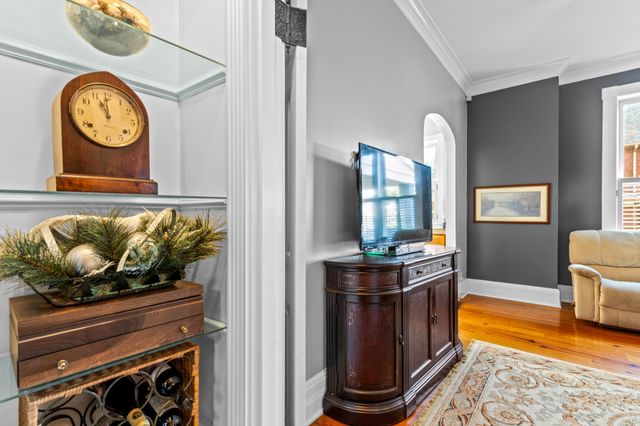 46 N Crest Road, Chattanooga, TN 37404