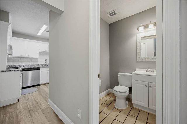 936 Six Oaks Circle A, Norcross, GA 30093