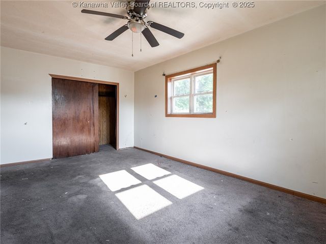 204 Winfield Road, St Albans, WV 25711