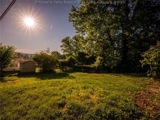 204 Winfield Road, St Albans, WV 25711