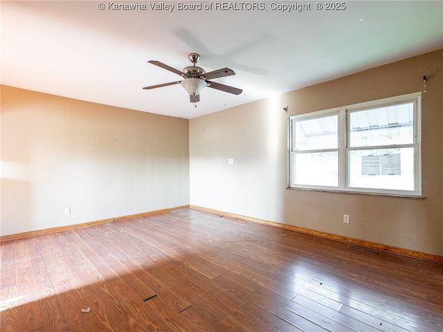 204 Winfield Road, St Albans, WV 25711