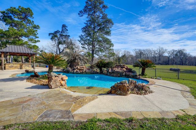 10210 Stidham Road, Conroe, TX 77302