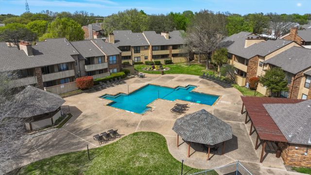 1900 Cloisters Drive 322, Arlington, TX 76011