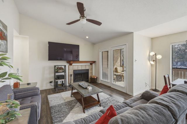 1900 Cloisters Drive 322, Arlington, TX 76011