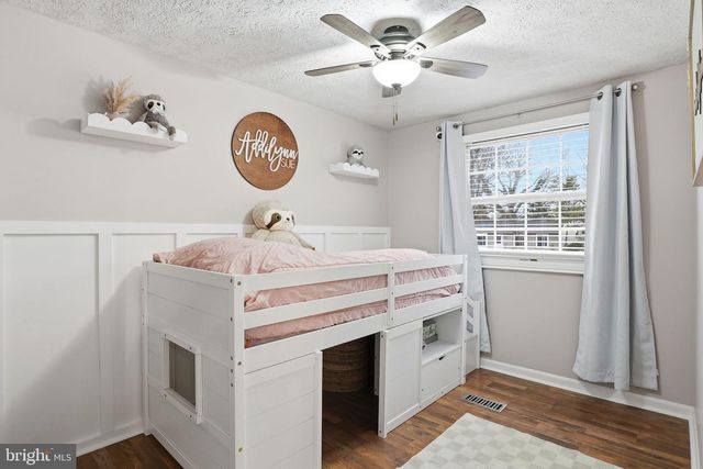 7887 MANSION HOUSE XING, Pasadena, MD 21122