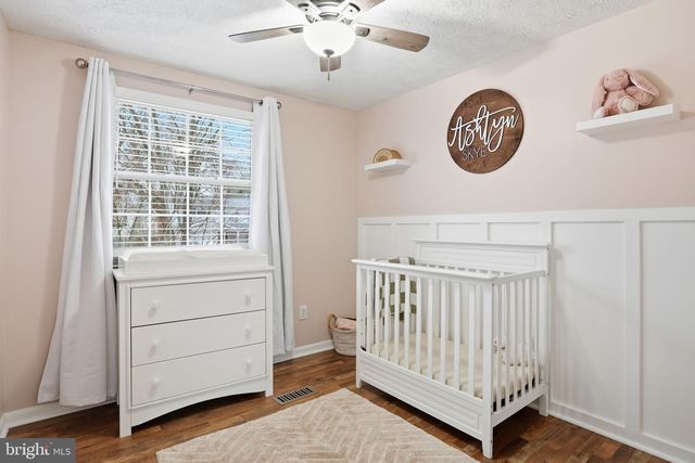 7887 MANSION HOUSE XING, Pasadena, MD 21122