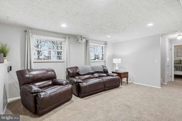 7887 MANSION HOUSE XING, Pasadena, MD 21122