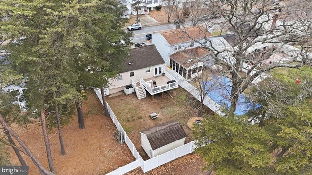 7887 MANSION HOUSE XING, Pasadena, MD 21122