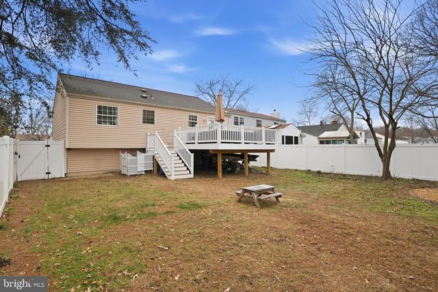 7887 MANSION HOUSE XING, Pasadena, MD 21122