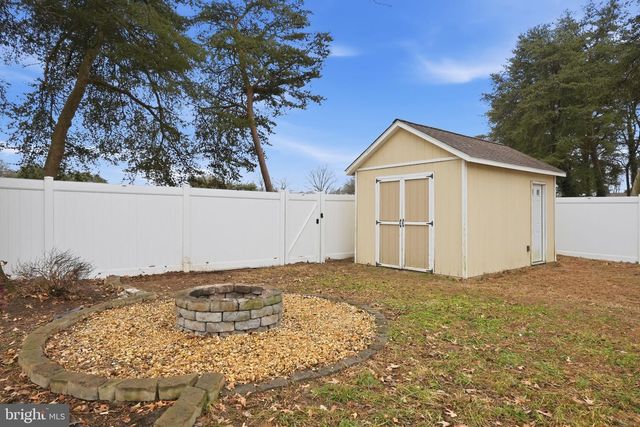 7887 MANSION HOUSE XING, Pasadena, MD 21122