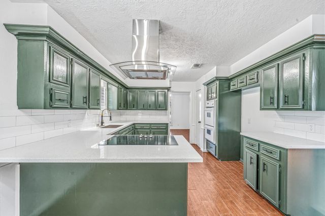 16517 De Lozier Street, Jersey Village, TX 77040