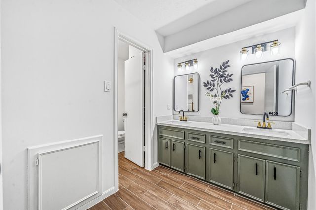 16517 De Lozier Street, Jersey Village, TX 77040