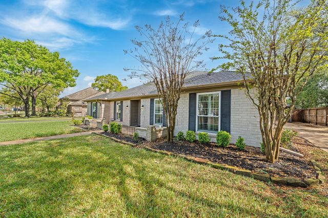 16517 De Lozier Street, Jersey Village, TX 77040