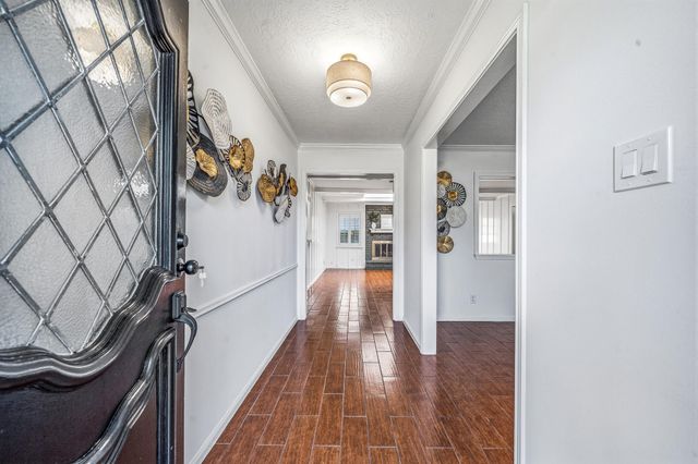 16517 De Lozier Street, Jersey Village, TX 77040