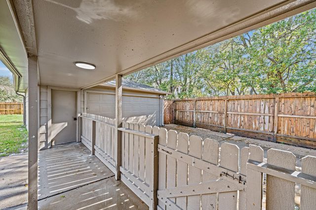 16517 De Lozier Street, Jersey Village, TX 77040