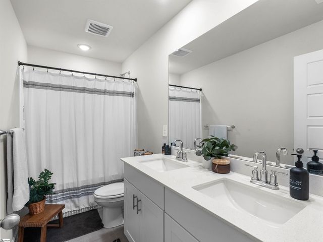 1012 Killian Street, Fountain Inn, SC 29644