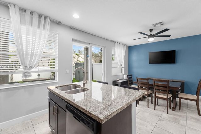 4813 NW 48th Terrace, Tamarac, FL 33319