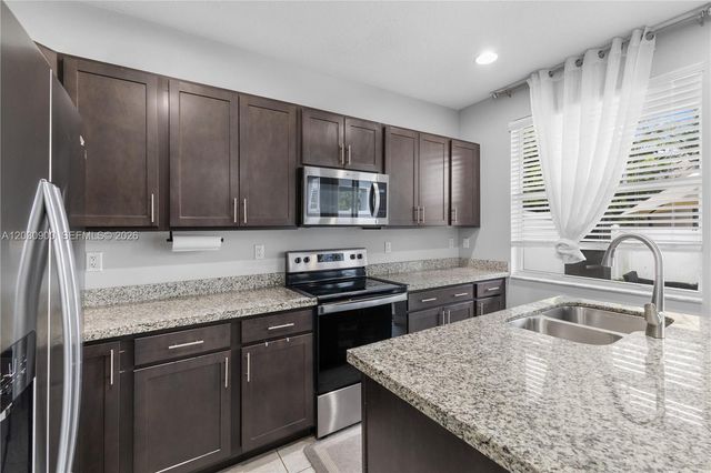 4813 NW 48th Terrace, Tamarac, FL 33319