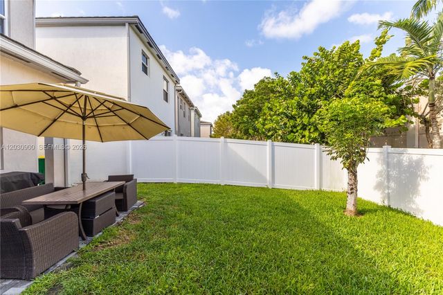 4813 NW 48th Terrace, Tamarac, FL 33319