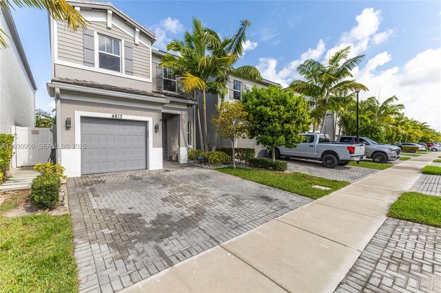 4813 NW 48th Terrace, Tamarac, FL 33319