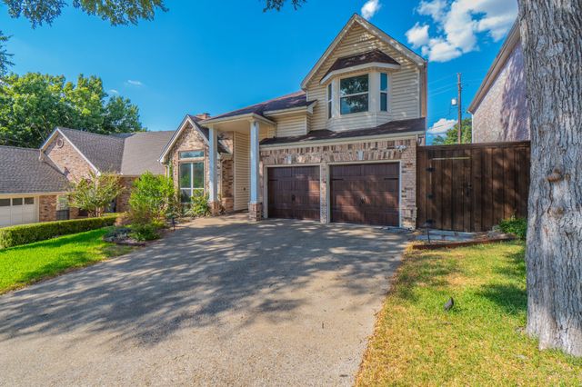 802 Crest Ridge Court, Irving, TX 75061