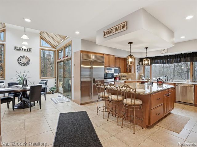 55618 Lordona Lane, Shelby Twp, MI 48315