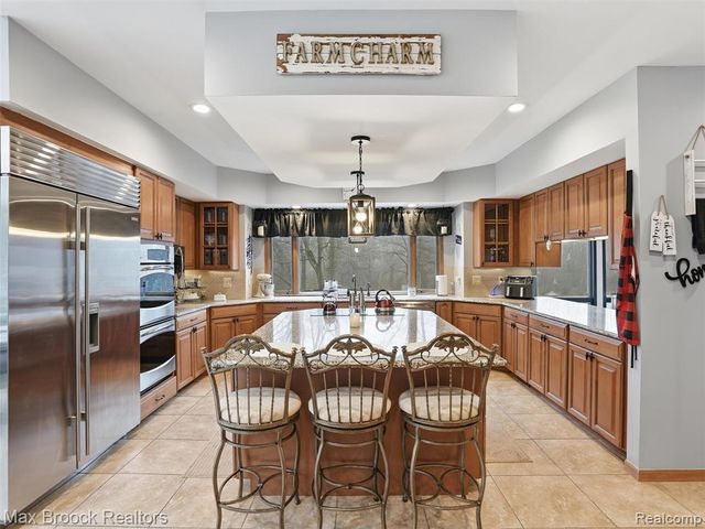 55618 Lordona Lane, Shelby Twp, MI 48315