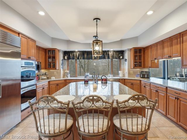 55618 Lordona Lane, Shelby Twp, MI 48315