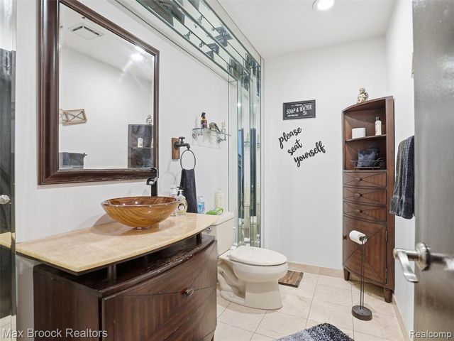 55618 Lordona Lane, Shelby Twp, MI 48315