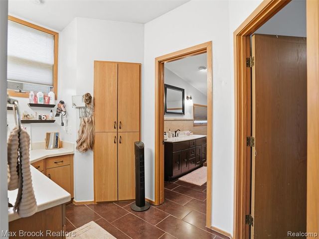 55618 Lordona Lane, Shelby Twp, MI 48315