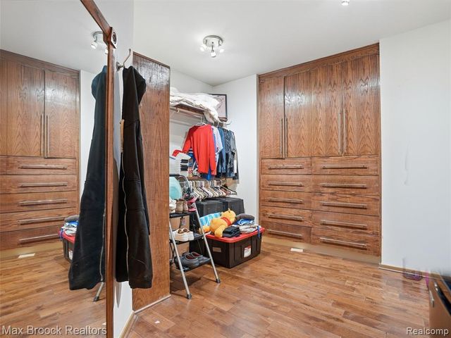 55618 Lordona Lane, Shelby Twp, MI 48315