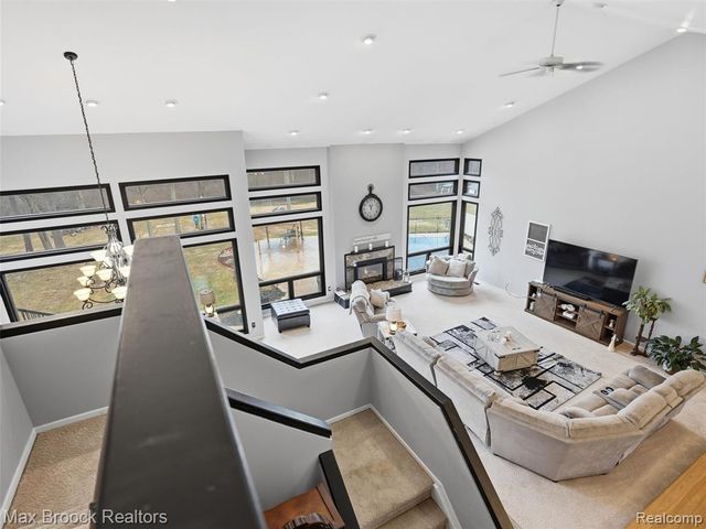 55618 Lordona Lane, Shelby Twp, MI 48315