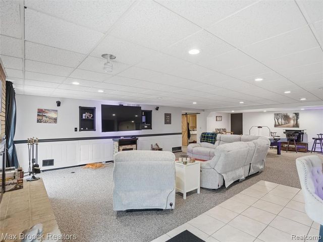 55618 Lordona Lane, Shelby Twp, MI 48315