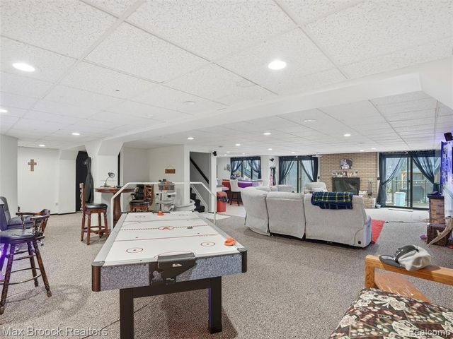 55618 Lordona Lane, Shelby Twp, MI 48315