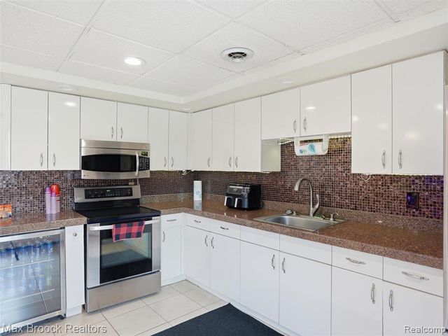 55618 Lordona Lane, Shelby Twp, MI 48315