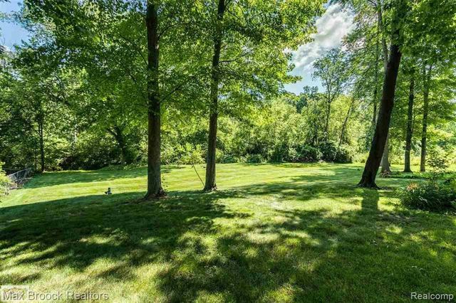 55618 Lordona Lane, Shelby Twp, MI 48315