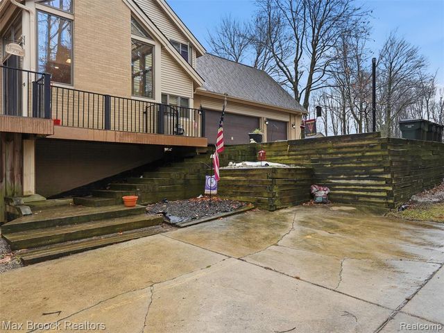 55618 Lordona Lane, Shelby Twp, MI 48315