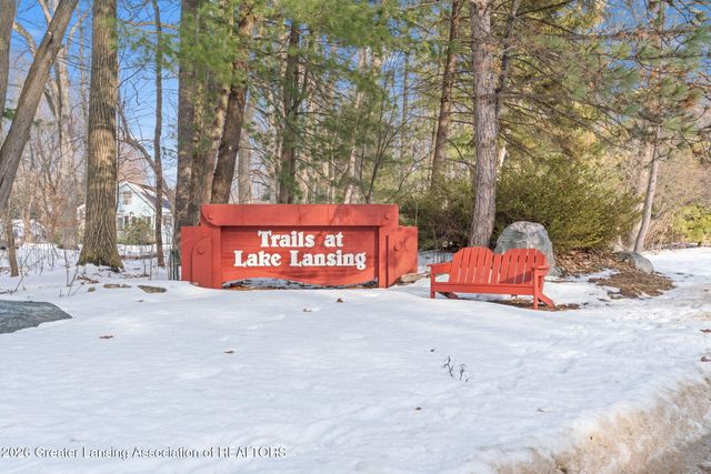 1235 Woodwind Trail, Haslett, MI 48840