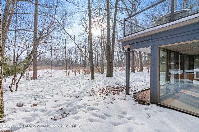 1235 Woodwind Trail, Haslett, MI 48840