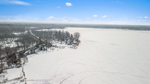 1235 Woodwind Trail, Haslett, MI 48840