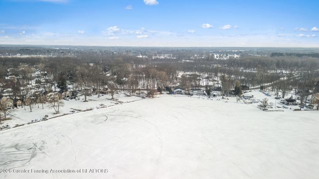 1235 Woodwind Trail, Haslett, MI 48840