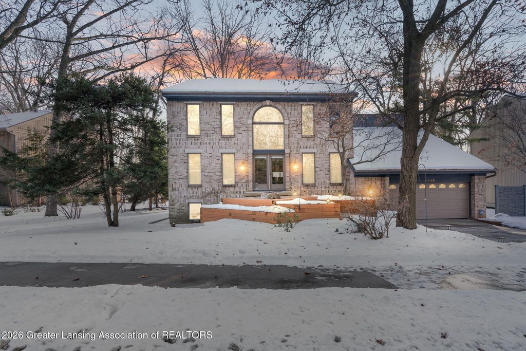 1235 Woodwind Trail, Haslett, MI 48840