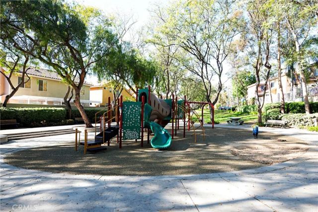 2 Evening Breeze, Irvine, CA 92603