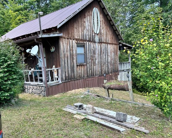 342 Tilleys Lane, Wellington, KY 40387