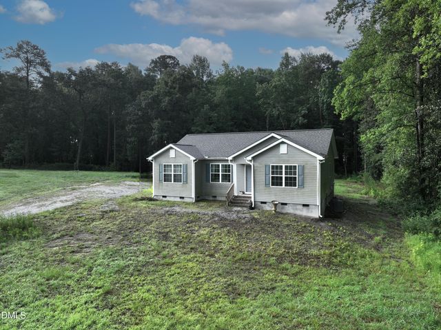 5789 Pine Street, Bailey, NC 27807