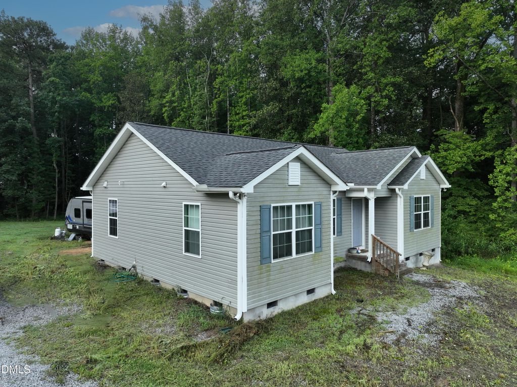 5789 Pine Street, Bailey, NC 27807