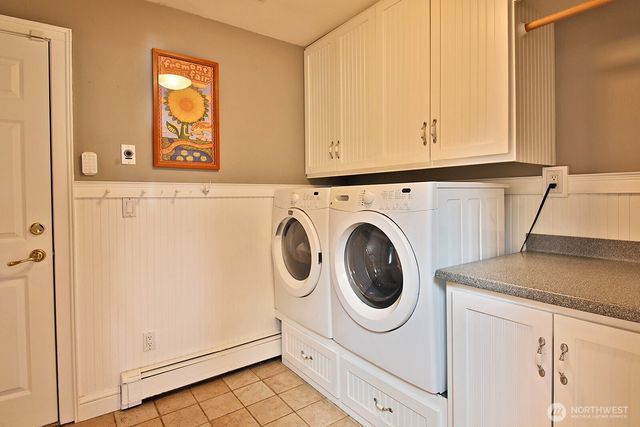 1093 Village Loop, Langley, WA 98260