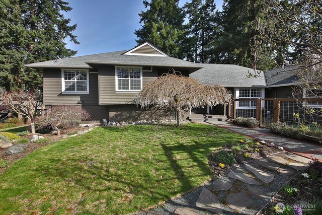1093 Village Loop, Langley, WA 98260