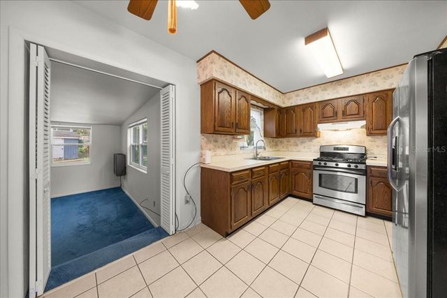 1142 NE 8TH STREET, Ocala, FL 34470
