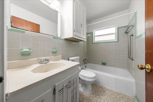 1142 NE 8TH STREET, Ocala, FL 34470